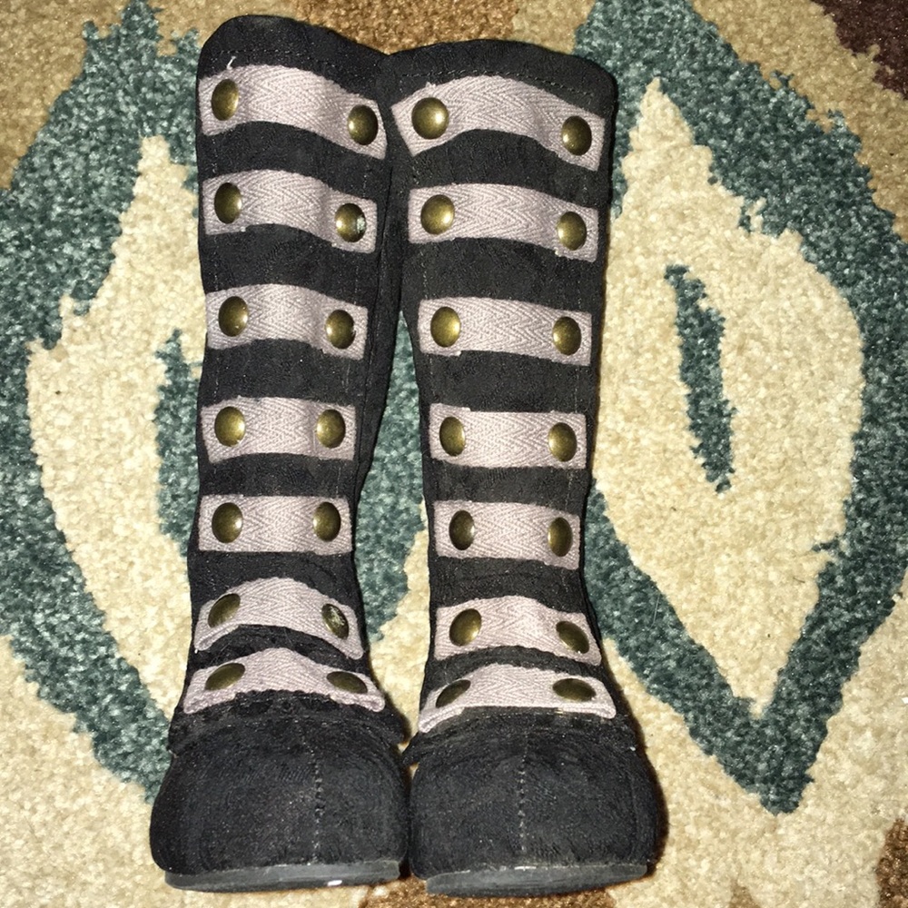 Joyfolie boots size 4 baby